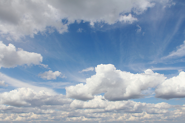 포토 JPG 해외이미지 구름 디자인 백그라운드 텍스트 자연 하늘 날씨 사람없음 여름 파란색 빛 햇빛 우주 환경 맑음 침묵 자유 흰색 전원 장면 천국 솜털 오존 카피스페이스 해외202007 해외포토 자연요소 계절 컬러 컨셉 태양 소리 공백 전기에너지 생태계 파일형식