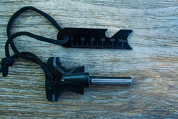 포토 JPG 해외이미지 나무 라이프스타일 백그라운드 자연 불 사람없음 야외 목재 세트 여행객 환경 금속 검은색 캠핑 장비 공구 업무 뜨거움 보호 철 시작 군용 소매 내추럴 조립 철강 생존 해외202007 해외포토 자연요소 식물 컬러 컨셉 재료 재질 레저 군대 사람 생활 도구 작업 생태계 파일형식