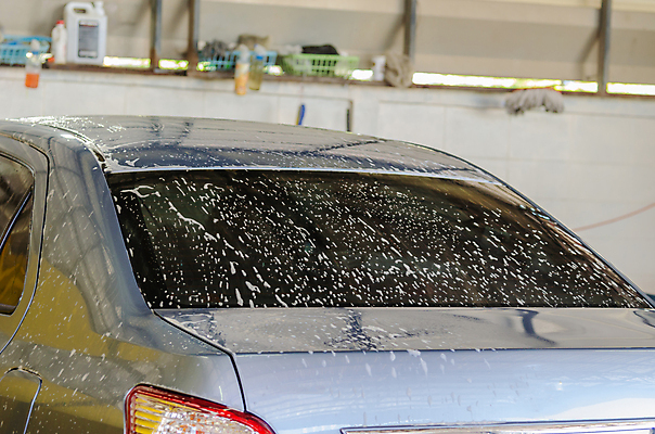 포토 JPG 해외이미지 산업 백그라운드 비즈니스 교통시설 자동차 노동자 사람없음 물 파란색 빛 반사 거품 젖음 흰색 업무 바퀴 역 씻기 빨래 청소 세제 서비스 먼지 비누 스펀지 돌봄 자동 차고 해외202007 해외포토 자연요소 직업 육상교통 컬러 교통 가사 모션 위생용품 청결 작업 시설 파일형식