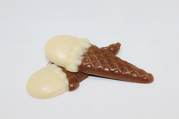 포토 JPG 해외이미지 디자인 음료 음식 파도 조각 백그라운드 다이어트 일러스트 재료 부분 디저트 사탕 사람없음 갈색 3D 초콜릿 검은색 어둠 블록 흐름 우유 흰색 대접 바 액체 달콤 맛 떨어짐 설탕 먹기 크림 정사각형 칼로리 코코아 덩어리 찌그러짐 고립 깨짐 카카오 억울 개조 맛있는 해외202007 해외포토 도형 감정 바다 컬러 컨셉 모션 유제품 건강 디지털합성 파일형식