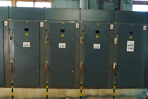 포토 JPG 해외이미지 식물 산업 선 하늘 사람없음 힘 장비 발전기 에너지 과학기술 변화 역 위험 순환 전염 철사 봉 철탑 공학 세대 고립 분배 전압 현재 효율 공급 해외202007 해외포토 교육 컨셉 교통시설 모션 기술 탑 발전소 질병 감염 파일형식