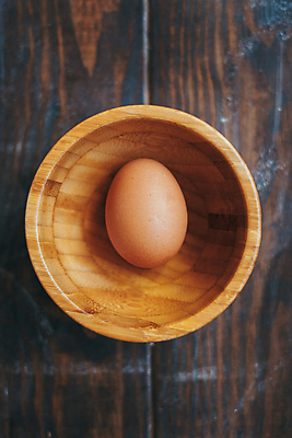 포토 JPG 해외이미지 음식 농업 다이어트 재료 탁자 주택 건강 요리 사람없음 목재 농장 갈색 세일 바구니 상점 치킨 신선 원형 시장 볏짚 농부 상품 컨테이너 유기농 날것 지역 수납 수탉 내추럴 단백질 매각 밭일 생식 핸드메이드 해외202007 해외포토 도형 나무 직업 웰빙 산업 컬러 가구 건물 닭 짚 수컷 닭고기요리 영양소 파일형식