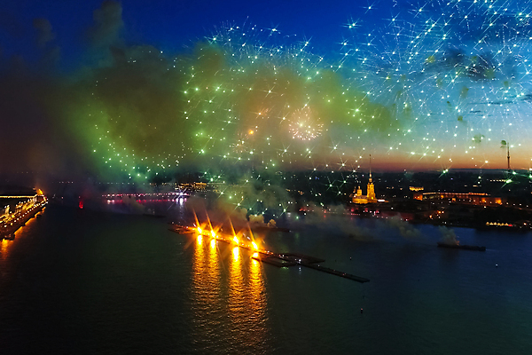 포토 JPG 해외이미지 행복 별 백그라운드 크리스마스 하늘 불 휴가 새로움 기념 불꽃놀이 사랑 사람 이벤트 사람없음 빛 강 컬러풀 반사 파티 축제 어둠 낭만 로켓 흰색 축하 황금 야간 저녁 폭발 연도 쇼 경례 진홍색 마법 광 웅장함 해외202007 해외포토 자연요소 기념일 감정 컬러 컨셉 놀이 빨간색 인사 파일형식