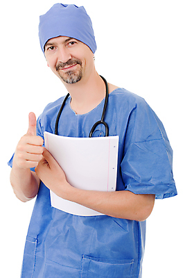 포토 JPG 해외이미지 주간 남자 유니폼 청진기 실내 병원 한명 서기 들기 사람 상반신 성인 앞모습 의료진 의사 엄지손가락 최고 진료기록부 성인남자한명만 해외202007 해외포토 자연요소 직업 1 옷 뷰포인트 손가락 의학 의료기기 모션 내부 진료 남자한명만 성인남자만 파일형식