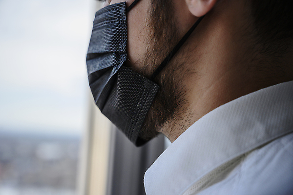 포토 JPG 해외이미지 남자 건강 마스크 안전 사람 동양인 건강관리 고통 오염 바이러스 질병 위험 예방 인플루엔자 전염병 코로나바이러스 포스트코로나 해외202007 델타변이바이러스 해외포토 감정 컨셉 의학 관리 인종 사회이슈 파일형식