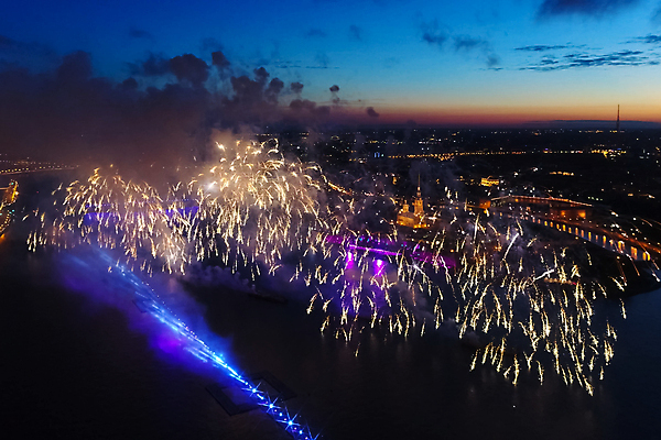 포토 JPG 해외이미지 구름 기념일 행복 백그라운드 크리스마스 하늘 불 휴가 불꽃 새로움 불꽃놀이 사랑 미술 사람 이벤트 사람없음 빨간색 초록색 강 컬러풀 파티 축제 미국 어둠 로켓 하트 축하 업무 황금 닫기 야간 저녁 폭발 연도 쇼 경례 진홍색 마법 웅장함 해외202007 해외포토 자연요소 모양 감정 컬러 컨셉 북아메리카 모션 놀이 문화예술 인사 작업 파일형식