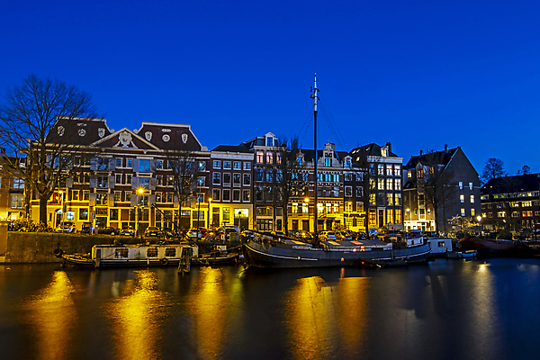 포토 JPG 해외이미지 무료이미지 유럽 시계 여행 전등 주택 사람없음 야외 건물 물 도시풍경 황혼 일몰 도시 네덜란드 타운 암스테르담 해외202007 해외202105 해외포토 자연요소 건축물 나라 조명 풍경 노을 파일형식