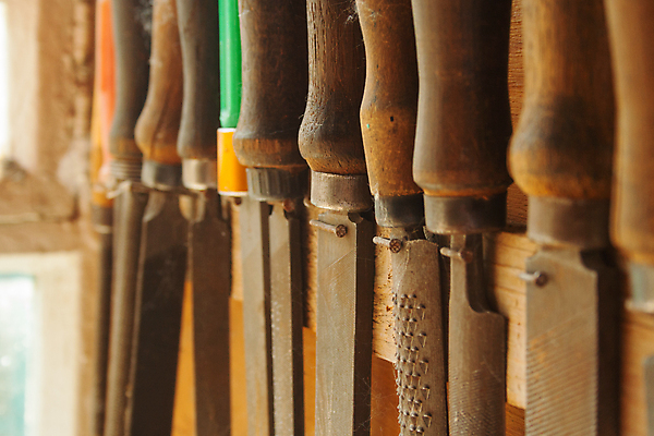 포토 JPG 해외이미지 전통 산업 벽 백그라운드 탁자 주택 손잡이 사람없음 목재 세트 갈색 금속 웹 장비 수확 골동품 흰색 기구 도구 공구 업무 거친 작업실 수리 널 거미줄 목수 오브젝트 부식 파일 복고 목공예 수목 옛날 조작 줄서기 철강 해외202007 해외포토 나무 직업 컬러 가구 농업 인터넷 재료 모션 재질 건물 작업 공예 파일형식