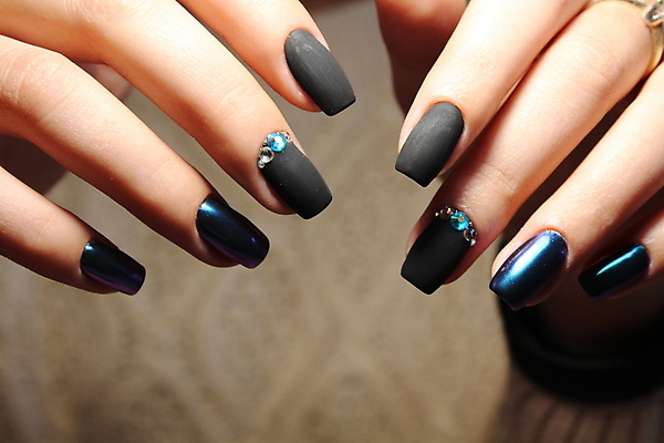 포토 JPG 해외이미지 손 여자 근접촬영 신체부위 손톱관리 네일아트 손톱 해외202007 해외포토 뷰포인트 사람 뷰티 파일형식