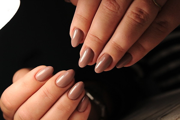 포토 JPG 해외이미지 손 손가락 검은배경 근접촬영 신체부위 손톱관리 네일아트 손톱 해외202007 해외포토 뷰포인트 백그라운드 사람 뷰티 검은색 파일형식