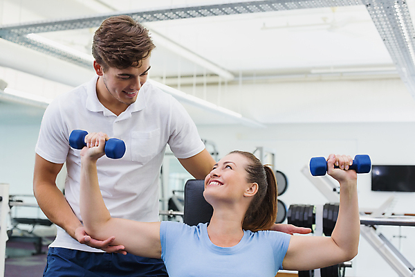 포토 JPG 해외이미지 백인 여자 남자 행복 스포츠 벤치 근육 실내 건강 사람 앉기 20대 성인 두명 30대 운동복 운동 강사 아령 헬스장 장비 잡기 날씬함 집중 연습 체육관 리프팅 성인만 해외202007 해외포토 서양인 직업 옷 감정 컨셉 의자 모션 청년 내부 장년 헬스 몸매 파일형식