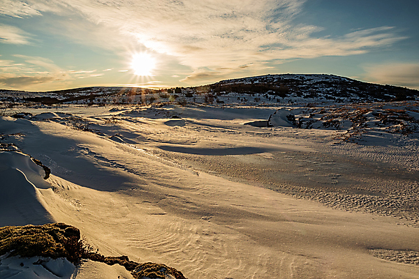 포토 JPG 해외이미지 구름 계절 공원 호수 겨울 자연 하늘 아이슬란드 풍경 사람없음 야외 가로 일출 얼음 일몰 흰색 암초 내추럴 해외202007 해외포토 자연요소 공공시설 유럽 컬러 노을 생태계 파일형식