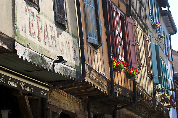 포토 JPG 해외이미지 꽃 유럽 여행 가로등 거리 주택 풍경 사람없음 건물 마을 프랑스 화려 타운 해외202007 해외포토 식물 건축물 공공시설 나라 컨셉 도시 파일형식