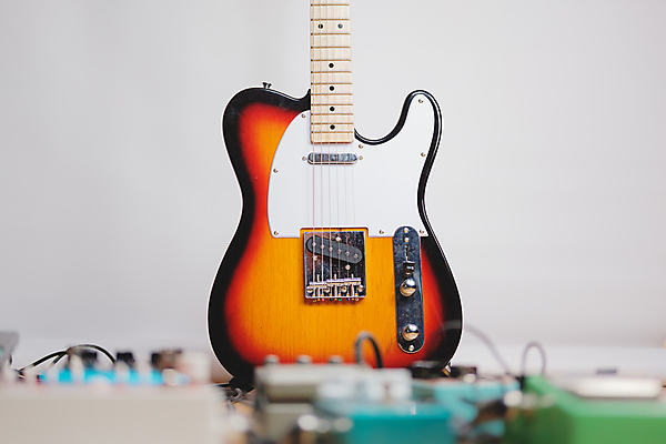 포토 JPG 해외이미지 무료이미지 음악 사람없음 전선 기타 소프트포커스 일렉기타 오브젝트 해외202007 해외포토 현악기 문화예술 촬영기법 파일형식 무료콘텐츠