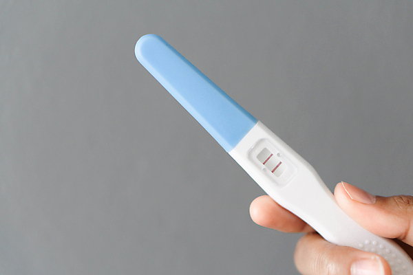 포토 JPG 해외이미지 손 행복 어린이 백그라운드 컨셉 아침 주택 건강 성인 사람없음 장비 흰색 결과 긍정 해외202007 해외포토 주간 감정 컬러 사람 건물 신체부위 파일형식