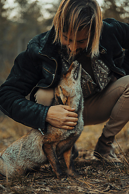 포토 JPG 해외이미지 동물 공원 아시아 야생동물 밭 포유류 자연 휴식 수염 털 동물원 한명 사람 동양인 야외 빨간색 농장 갈색 평화 일본 우정 가을 흰색 잠 영혼 닫기 숲 연결 싱글 꼬리 여우 육식동물 단절 땅바닥 해외202007 해외포토 1 계절 공공시설 나라 컬러 컨셉 농업 모션 바닥 인종 친구 생태계 파일형식