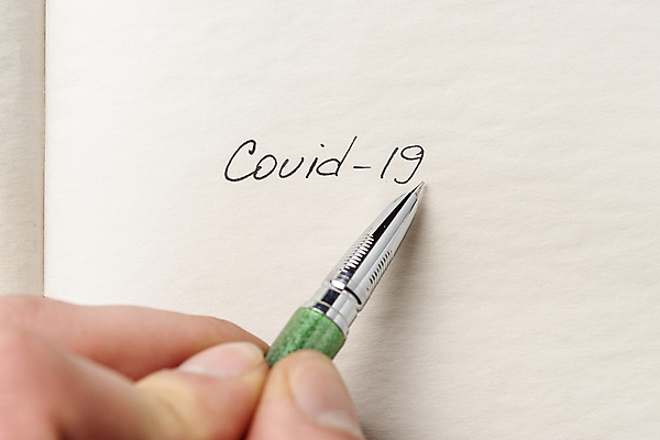 포토 JPG 해외이미지 텍스트 사람없음 단어 펜 공책 흰색 기록 바이러스 DNA 전염병 주목 카피스페이스 코로나바이러스 포스트코로나 해외202007 델타변이바이러스 해외포토 문자 컬러 문구용품 필기구 공백 질병 생명공학 사회이슈 파일형식