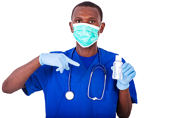 포토 JPG 해외이미지 주간 남자 청진기 실내 병원 마스크 한명 서기 들기 상반신 성인 앞모습 의료진 의사 가리킴 약병 성인남자한명만 해외202007 해외포토 자연요소 직업 1 뷰포인트 의학 의료기기 모션 사람 손짓 내부 약 병_담는 남자한명만 성인남자만 파일형식