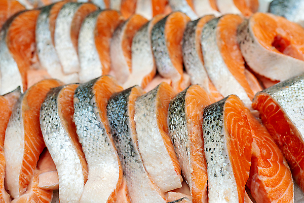 포토 JPG 해외이미지 음식 바다 조각 백그라운드 재료 부분 낚시 건강 육류 어류 스테이크 요리 사람없음 빨간색 판매 세일 상점 냉동 얼음 식사 추위 신선 시장 상품 먹기 해산물 준비 날것 연어 소매 슈퍼마켓 맛있는 해외202007 해외포토 자연요소 컬러 식재료 모션 레저 서양음식 수중동물 파일형식