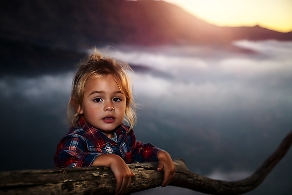 포토 JPG 해외이미지 백인 구름 라이프스타일 남자 행복 어린이 스포츠 장난 자연 놀이 휴가 건강 한명 사람 소년 야외 여름 산책 기쁨 하이킹 시골 아기 작음 즐거움 걸음마 해외202007 해외포토 자연요소 서양인 1 계절 감정 모션 레저 휴식 생활 크기 생태계 파일형식