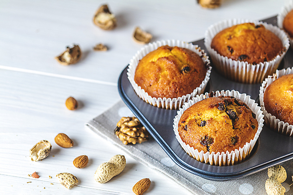 포토 JPG 해외이미지 무료이미지 디저트 요리 사람없음 견과류 컵케이크 머핀 머핀틀 해외202007 해외포토 음식 빵 케이크 파일형식