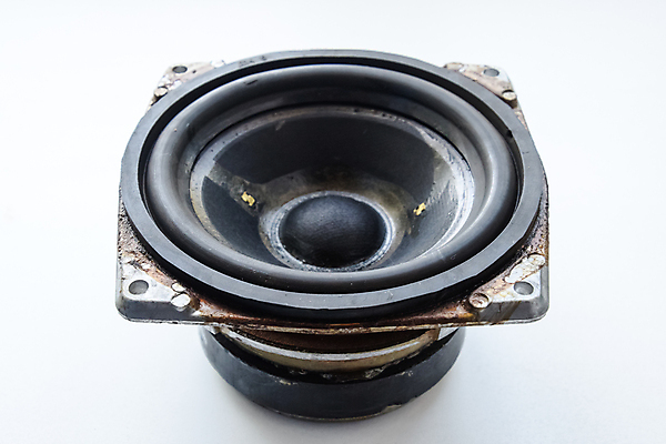 포토 JPG 해외이미지 직업 디자인 음악 돌담 사람없음 파티 바구니 확성기 힘 소리 장비 수확 운전사 수리 캐비닛 묘사 오디오 스테레오 감싸기 뮤지컬 소비에트 시험공부 캡모자 해외202007 해외포토 모자_잡화 농업 모션 문화예술 이벤트 전자제품 담장 학습 돌_바위 사물함 파일형식