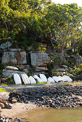 포토 JPG 해외이미지 구름 라이프스타일 호수 모래 바다 여행 백그라운드 교통시설 자연 하늘 낚시 휴식 항해 건강 풍경 사람없음 야외 목재 세로 초록색 물 여름 파란색 강 수확 바위 흰색 만 보트 함선 내추럴 해외202007 해외포토 자연요소 나무 계절 컬러 교통 컨셉 농업 배_교통 재료 레저 생활 돌_바위 시설 생태계 파일형식