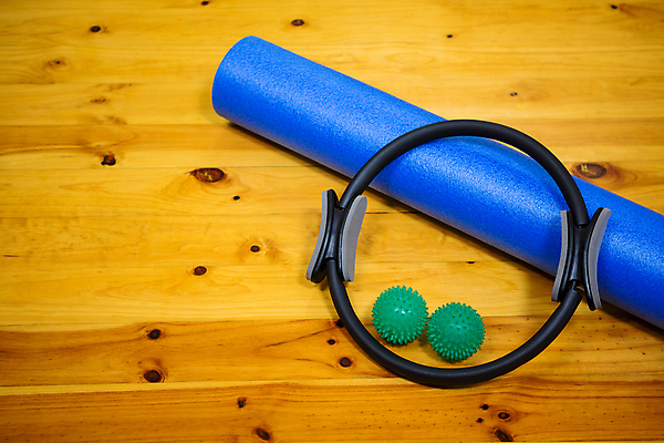 포토 JPG 해외이미지 무료이미지 스포츠 요가 건강 사람없음 운동 매트 도구 체육관 필라테스링 해외202007 해외202105 해외포토 웰빙 파일형식