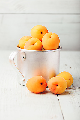 포토 JPG 해외이미지 무료이미지 접시 계절 음식 백그라운드 다이어트 오렌지 재료 탁자 디저트 건강 요리 사람없음 목재 컵 빨간색 여름 컬러풀 노란색 금속 식사 주스 머그컵 수확 가을 흰색 시골 신선 그룹 달콤 맛 먹기 유기농 날것 복숭아 부드러움 비타민 내추럴 살구 숙성 정물화 채식주의자 많음 비건 해외202007 해외202105 해외포토 나무 식기 웰빙 음료 컬러 가구 컨셉 농업 과일 모션 재질 감각 그림 채식 영양소 파일형식 무료콘텐츠