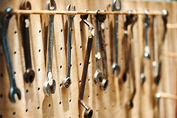 포토 JPG 실내 근접촬영 취미 사람없음 도구 공구 스패너 작업장 수리 오브젝트 감성 국내포토 산업 뷰포인트 컨셉 내부 파일형식