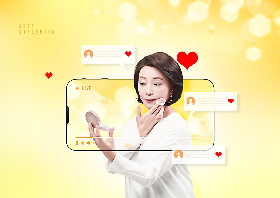 PSD 편집이미지 여자 중년 50대 모바일 한명 상반신 빨간색 선물상자 스마트폰 노란색 화장품 한국인 하트 댓글 모바일쇼핑 동영상 채팅 팩트 의료성형뷰티 중년여자한명만 숍스트리밍 라이브커머스 온택트 이미지편집 모양 1 컬러 선물 사람 동양인 성인 핸드폰 스마트기기 쇼핑 상자 뷰티 온라인쇼핑 여자한명만 중년여자만 파일형식