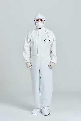 포토 JPG 스튜디오촬영 전신 남자 회색배경 실내 병원 마스크 한명 서기 누끼 앞모습 치료 30대 한국인 간호사 의료진 의사 바이러스 사회이슈 성인남자한명만 코로나바이러스 방역복 델타변이바이러스 국내포토 직업 1 옷 뷰포인트 백그라운드 컨셉 의학 모션 사람 동양인 내부 장년 회색 방역 남자한명만 성인남자만 파일형식