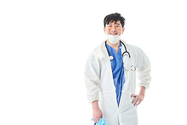 포토 JPG 스튜디오촬영 남자 청진기 실내 병원 마스크 한명 서기 누끼 상반신 앞모습 치료 30대 한국인 간호사 의료진 의사 바이러스 사회이슈 흰배경 성인남자한명만 코로나바이러스 방역복 턱스크 델타변이바이러스 국내포토 직업 1 옷 뷰포인트 백그라운드 컨셉 의학 의료기기 모션 사람 동양인 내부 장년 흰색 방역 합성어 남자한명만 성인남자만 파일형식
