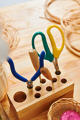 포토 JPG 스튜디오촬영 재료 가위 실내 줄자 취미 사람없음 갈색 공예 펜치 DIY 송곳 원데이클래스 라탄공예 라탄환심 공예도구 국내포토 컬러 문구용품 자 내부 도구 공구 클래스 파일형식