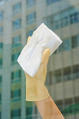 포토 JPG 스튜디오촬영 손 여자 가사 유리 주택 실내 한명 20대 성인 신체부위 청결 한국인 위생 청소도구 청소 먼지 고무장갑 걸레 위생장갑 대청소 성인여자한명만 국내포토 1 장갑 재질 사람 동양인 청년 내부 건물 도구 고무 여자한명만 성인여자만 파일형식