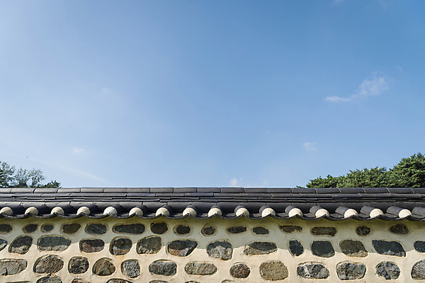 포토 JPG 주간 한국전통 여행 고건축 유적지 자연 풍경 사람없음 야외 관광지 문화재 가을 한국사 충청남도 논산 계백장군유적전승지 충장사 국내포토 자연요소 전통 건축물 계절 한국 역사 생태계 충청도 파일형식