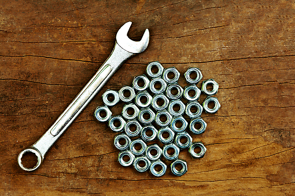 포토 JPG 해외이미지 산업 백그라운드 벤치 탁자 발렌타인데이 사람없음 야외 목재 갈색 금속 장비 견과류 수확 흰색 공구 나사 하트 스패너 업무 오픈 작업실 수리 은색 철 오브젝트 빈티지배경 볼트 정비공 공학 유지 옛날 철강 하드웨어 많음 해외202008 해외포토 모양 나무 교육 컬러 가구 컨셉 농업 의자 재료 데이이벤트 재질 컴퓨터 도구 작업 빈티지 기술자 파일형식