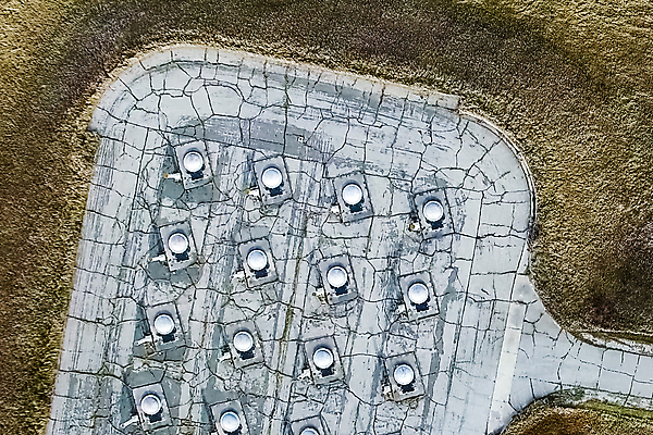 포토 JPG 해외이미지 백그라운드 밭 미래 안테나 사람없음 건물 세계 미국 추위 로켓 네트워크 방어 역사 미사일 사건 버리기 라디오 군용 피라미드 전쟁 방송 지역 시스템 타운 원자력 추적 넘어짐 레이더 방사능 옛날 우크라이나 재앙 콘크리트 수평선 해외202008 해외포토 레이스천 건축물 유럽 컨셉 북아메리카 농업 통신 모션 군대 어류 전자제품 에너지 직물 도시 랜드마크 파일형식