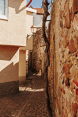 포토 JPG 해외이미지 유럽 길 벽 여행 건축양식 거리 주택 독일 풍경 사람없음 건물 빛 바위 수비 중세 역사 보호 그림 아치 좁은 타운 옛날 조언 해외202008 해외포토 건축물 건축 나라 컨셉 모션 돌_바위 도시 파일형식