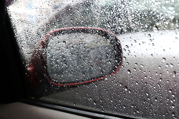 포토 JPG 해외이미지 물결 음료 백그라운드 패턴 창문 자연 유리 벽지 표면 날씨 추상 휴식 사람없음 물 파란색 빛 반사 환경 거품 젖음 흐름 추위 흰색 물방울 신선 원형 투명 액체 떨어짐 이슬 수분 시원함 빗방울 순수 질감 광택 내추럴 해외202008 해외포토 자연요소 도형 컬러 컨셉 무늬 재질 비_날씨 생태계 파일형식