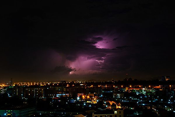 포토 JPG 해외이미지 구름 파도 바다 백그라운드 자연 하늘 날씨 불꽃 조명 파노라마 풍경 사람없음 야외 물 여름 파란색 빛 반사 어둠 힘 일몰 에너지 야간 위험 번개 볼트 폭풍 뇌우 스트라이크 재앙 폭풍우 힘찬 해외202008 해외포토 자연요소 계절 컬러 컨셉 불 촬영기법 노을 공구 비_날씨 자연재해 생태계 파일형식