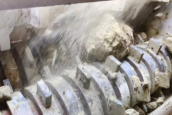 포토 JPG 해외이미지 식물 직업 전통 산업 지구 모래 백그라운드 풍경 사람없음 건물 금속 맑음 화목 기계 침묵 장비 회색 바위 업무 실험실 천 준비 먼지 점토 파운드 무거움 자원 방앗간 섞기 채석 화강암 해외202008 해외포토 건축물 컬러 컨셉 돈 재질 날씨 실험 소리 암석 돌_바위 직물 작업 무게 파일형식