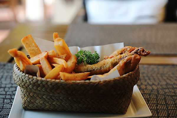 포토 JPG 해외이미지 음식 사람없음 바구니 영국음식 피쉬앤칩스 해외202008 해외포토 서양음식 파일형식