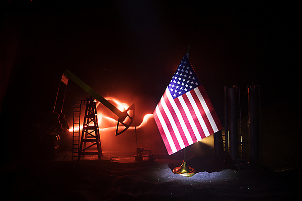 포토 JPG 해외이미지 식물 배너 백그라운드 돈 비즈니스 불 통 사람없음 경제 세계 글로벌 달러 미국 어둠 힘 경쟁 거래 에너지 깃발 휘발유 석유 충돌 창고 군용 전쟁 화석 연료 가스 긴장 잭 펌프 송곳 위기 이슈 정책 정치 추출 파이프라인 공급 해외202008 해외포토 자연요소 감정 컨셉 북아메리카 군대 재산 파이프_관 파일형식