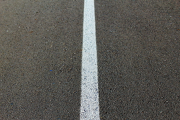 포토 JPG 해외이미지 도로 선 교통시설 사람없음 흰색 그리기 센터 닫기 사인 순환 인공 해외202008 해외포토 길 컬러 교통 모션 시설 파일형식