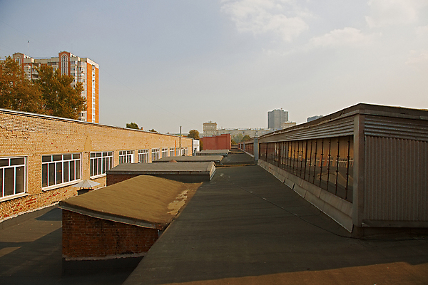 포토 JPG 해외이미지 주간 산업 벽 백그라운드 건축양식 지붕 벽돌 주택 사람없음 야외 건물 반사 도시 고무 해외202008 해외포토 자연요소 건축물 건축 파일형식