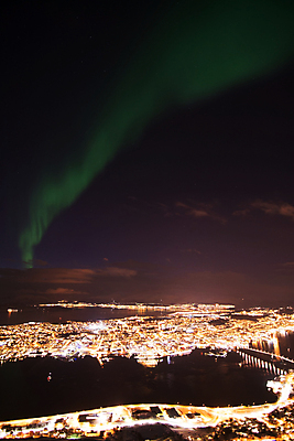 포토 JPG 해외이미지 겨울 자연 노르웨이 풍경 사람없음 초록색 빛 어둠 야간 북극 북쪽 2월 스칸디나비아 현상 해외202008 해외포토 자연요소 계절 유럽 컬러 날짜 극지방 방향 생태계 파일형식