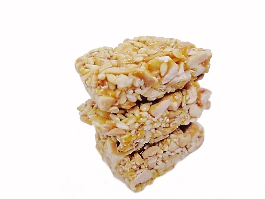 포토 JPG 해외이미지 전통 문화 음식 조각 백그라운드 휴식 디저트 주택 사탕 요리 동양인 사람없음 야외 갈색 케이크 견과류 튀김 흰색 신선 원형 닫기 달콤 맛 설탕 인도네시아 땅콩 깨 고립 페스츄리 맛있는 해외202008 해외포토 도형 아시아 빵 컬러 컨셉 식재료 모션 인종 건물 조미료 파일형식