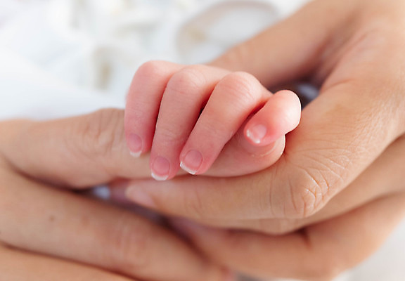 포토 JPG 해외이미지 손 어린이 컨셉 손가락 가족 엄마 건강 사랑 사람 사람없음 믿음 화목 터치 흰색 아기 신생아 잡기 못 보호 작음 보안 부드러움 결백 돌봄 지원 천진난만 헬프 해외202008 해외포토 감정 컬러 관계 모션 안전 신체부위 공구 도움 감각 크기 파일형식