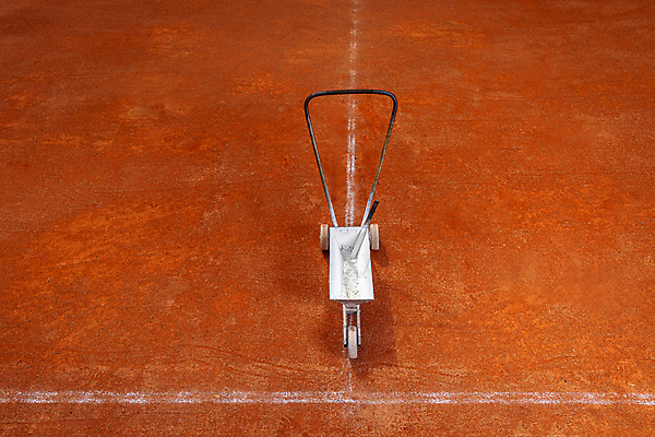 포토 JPG 해외이미지 선 스포츠 포즈 신발 밭 오렌지 건강 사람없음 야외 빨간색 세트 줄무늬 장비 테니스 게임 흰색 기구 그물 모서리 땅 준비 점토 유지 법정 플레이어 해외202008 해외포토 컬러 무늬 농업 과일 놀이 구기 파일형식